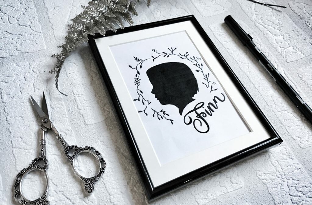 Give-away ! Schere trifft Brushpen – Silhouttenschnitt mit Handlettering